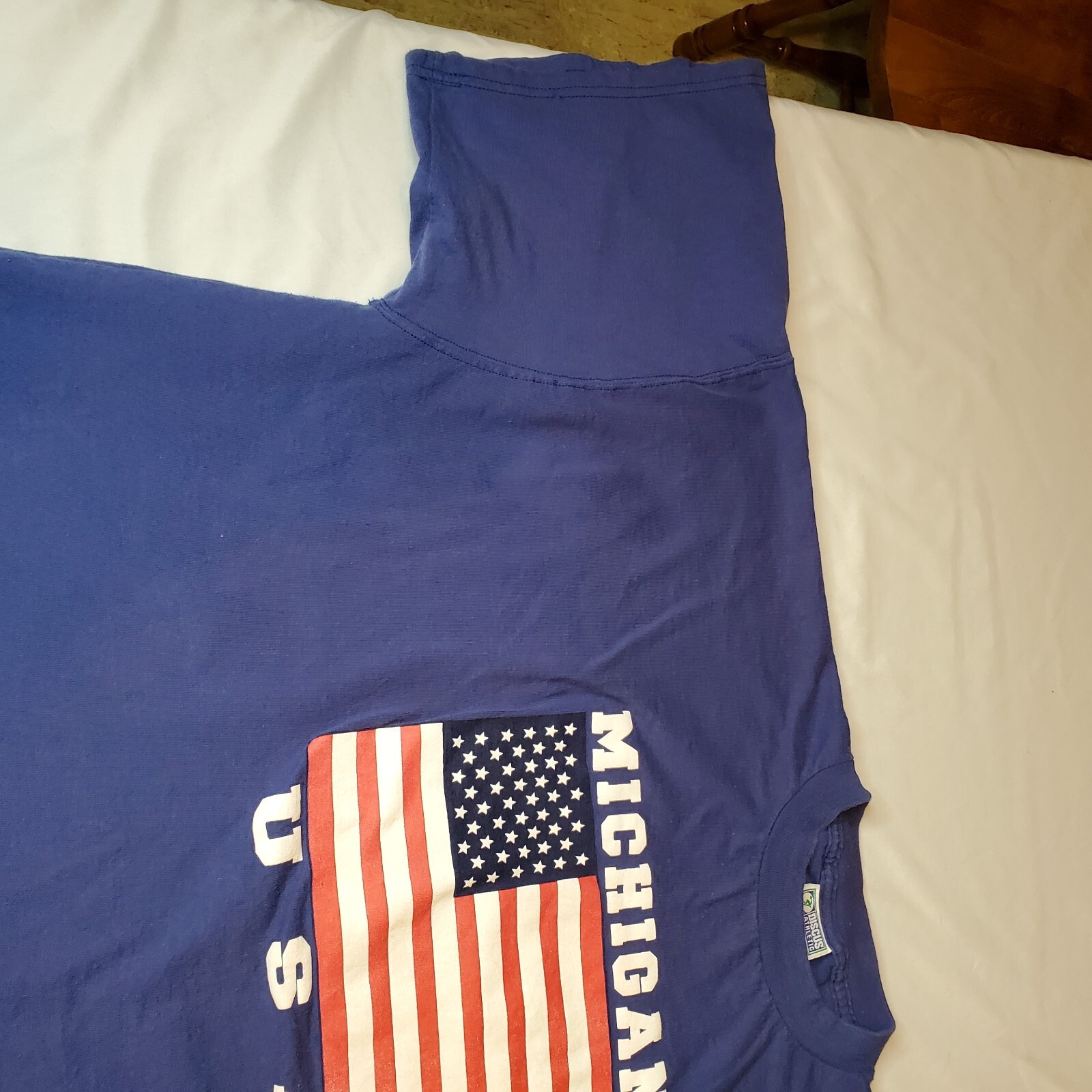 Vintage Discus Athletic T-shirt Michigan USA Mens 4XL Blue Flag 30Wx29L