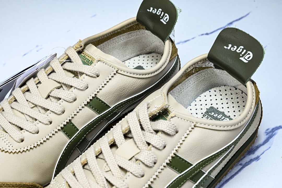 Onits*ka Tiger Mexico66 Beige Grass Green 1183C102-250 Unisex Size 4-11