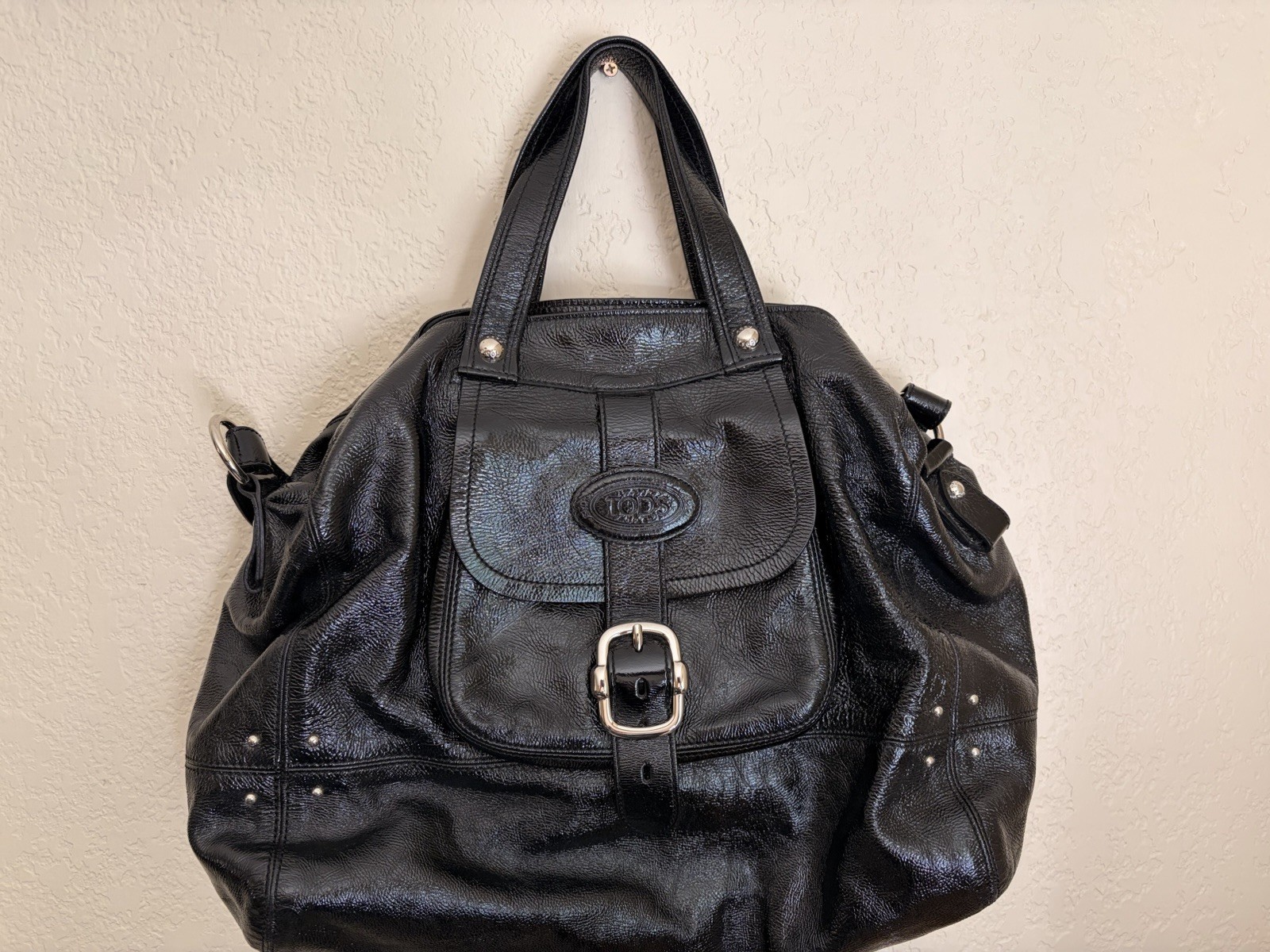 Tod’s Black Patent Large Satchel Top Handle Detachable Strap Zip Buckle Logo