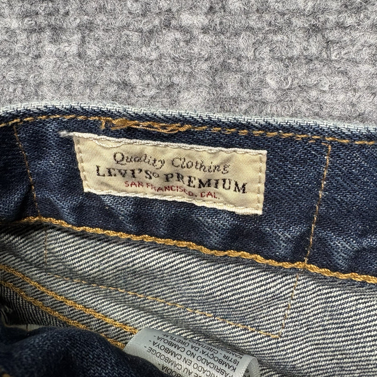 Levis Premium 568 Loose Straight Leg Jeans Mens 30×32 Blue Denim 29037-0059