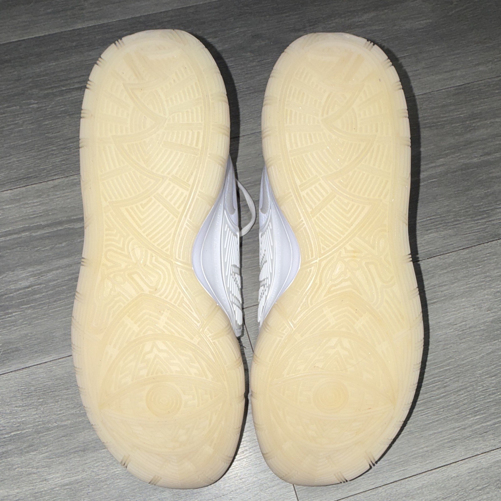 Nike Kyrie 6 Pure Platinum