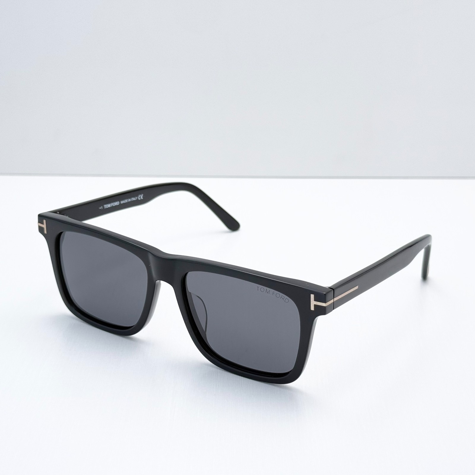 Tom Ford TF906 Square Sunglasses Black Frame Grey Lens 56-17-145 Men