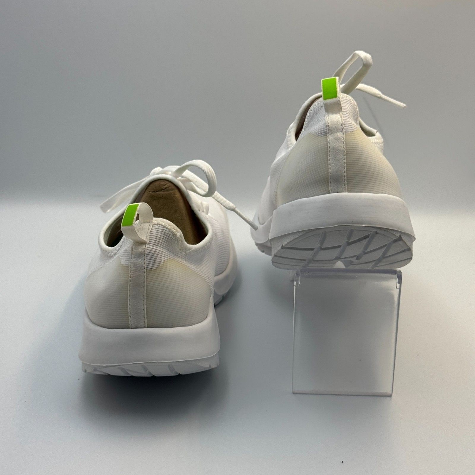 Oofos Oomy Stride Mens Size 9 Chalk White Running Walking Shoes Sneakers