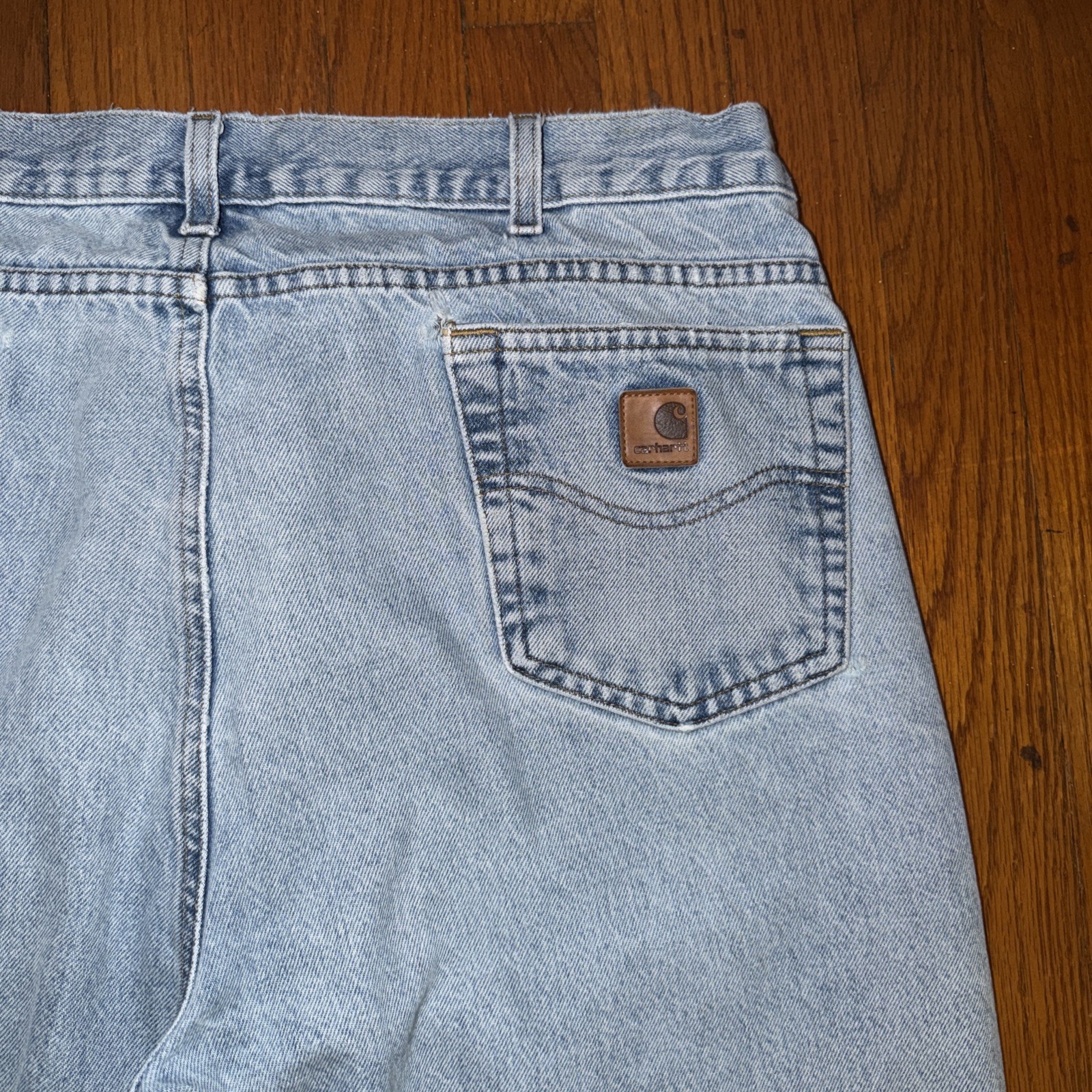 Carhartt Men’s Relaxed Fit Size 38×30 Distressed Blue Denim 100% Cotton Jeans