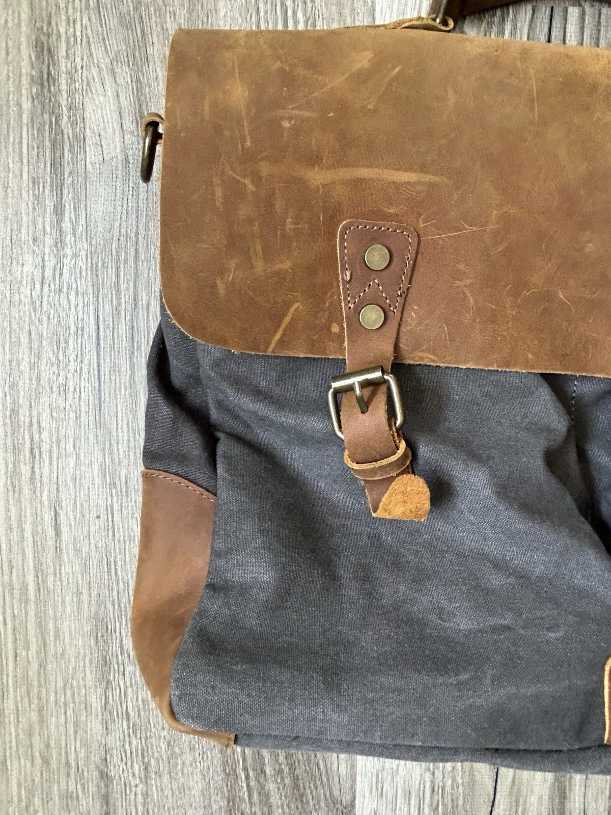 Unisex Laptop Briefcase 15.6″ Messenger Bag Dark Academia Old Money Satchel