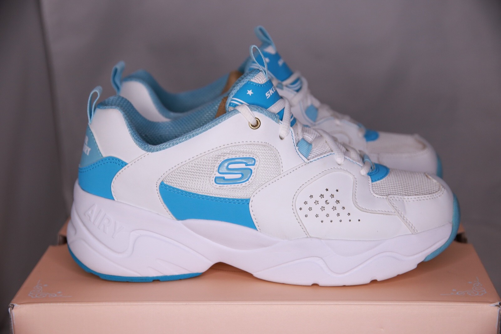 Skechers Sailor Moon x D’Lites Airy 2.0 Sailor Mercury Women’s Size 8.5 OG Box