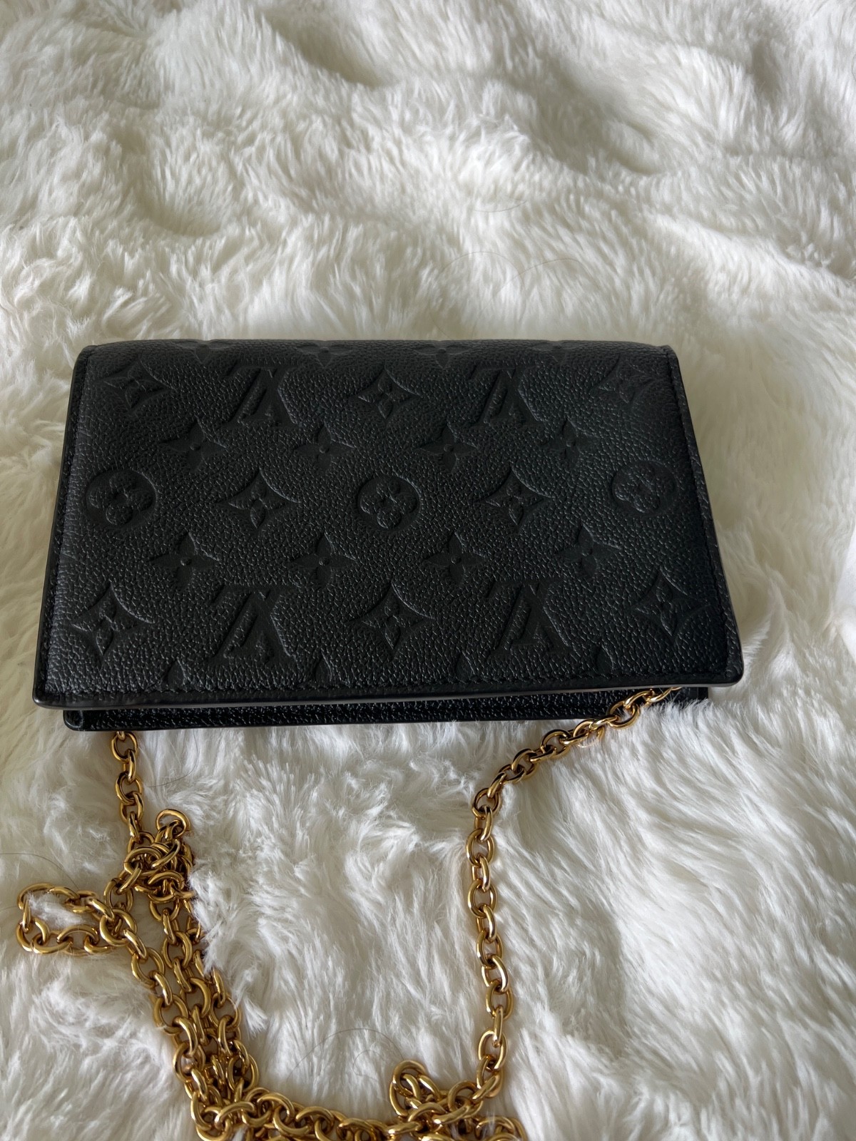 Louis Vuitton Vavin Crossbody Black Leather