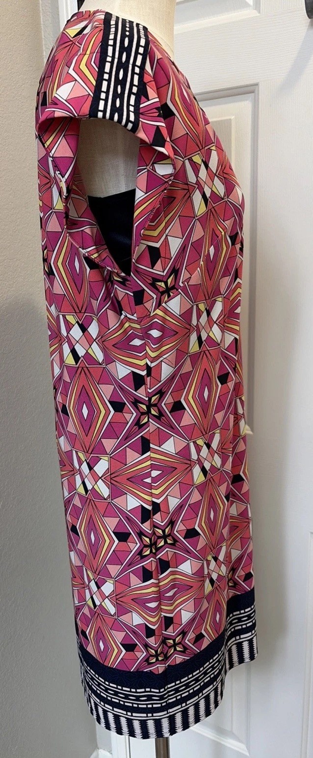 Laundry by Shelli Segal Pink/Multi Geometric Shift Dress Women’s SX Medium EUC