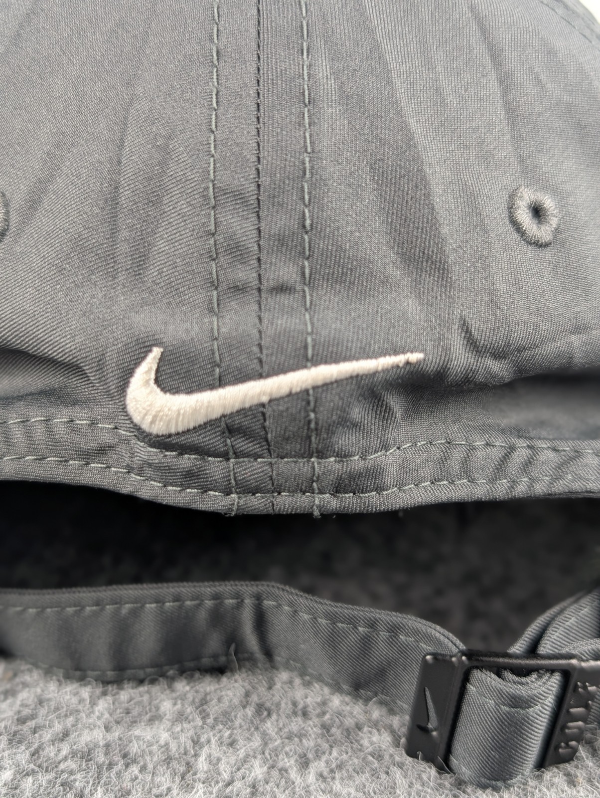 Nike Hat Cap Strap Back Black Swoosh Logo Legacy 91 Lightweight Dri FIT Mens