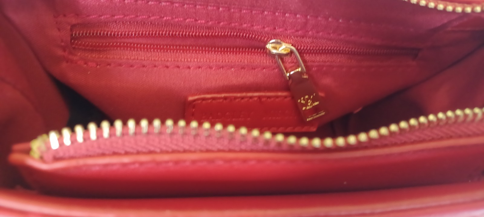 Badgley Mischka Red Quilted Bag With Gold Accents New With Tags