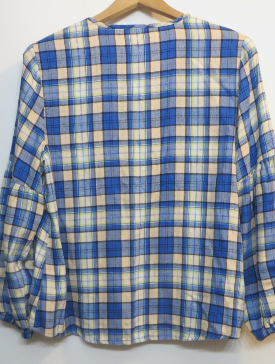 Daily Thread Shirt Womens Medium Blue Multicolor Plaid Button Up Preppy Hipster