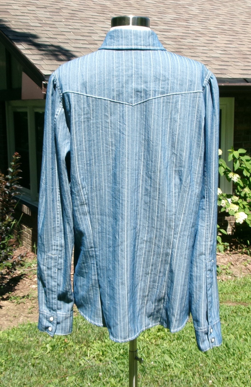 Double D Ranch Heath Denim Workshirt Top EUC XL