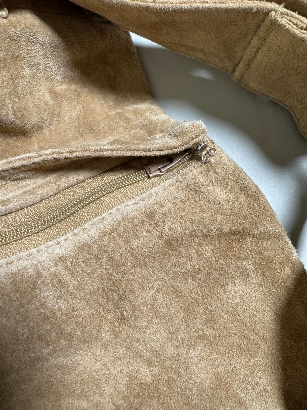 Newport News Women Tan Suede Leather Midi Maxi Skirt Waist Size 14 Belted Buckle