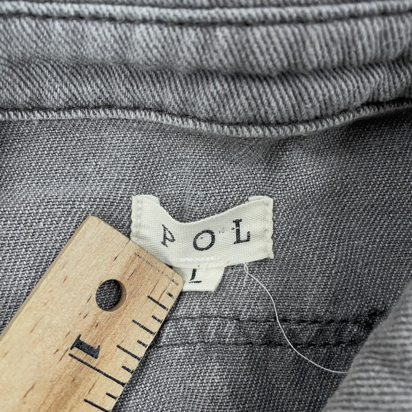 POL Shacket Womens Large Gray Denim Distressed Collared Snap Button Frayed Hem