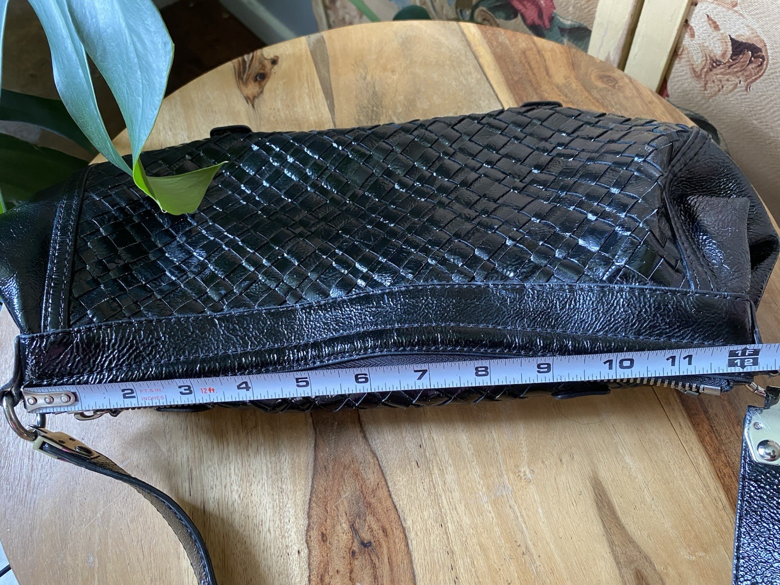 ELLIOTT LUCCA Patent Leather Woven Intrecciato Purse Shoulder Bag Medium Black