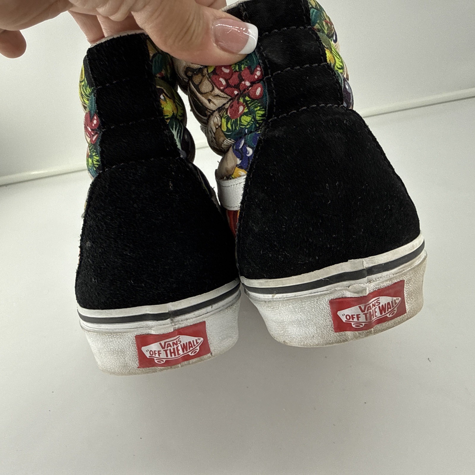 VANS Sk8 Hi Fruit Skull Skeleton Black White Striped Shoe Unisex Sz M 9.5 /W 11