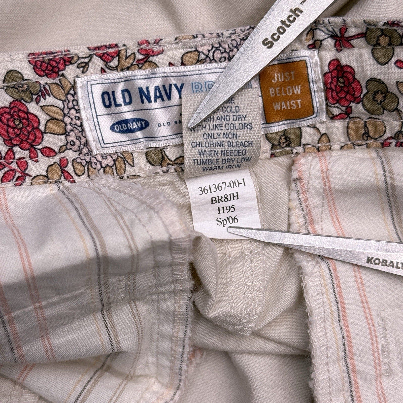 Old Navy Capri Pants Womens 10 Beige Just Below Waist Roll Tab 2006 New