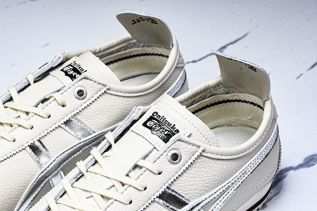 Onits*ka Tiger Mexico66 SD Birch Silver 1183A592-200 Unisex Size 4-11