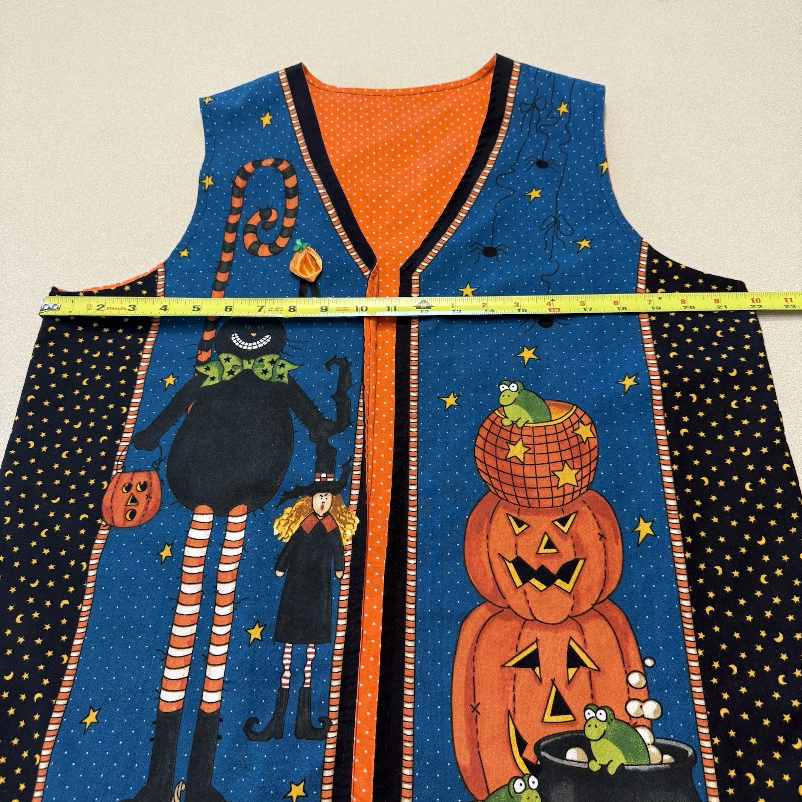VTG Halloween Vest & Pin Homemade Ghouls Night Out Ghosts Pumpkins See Pics Size