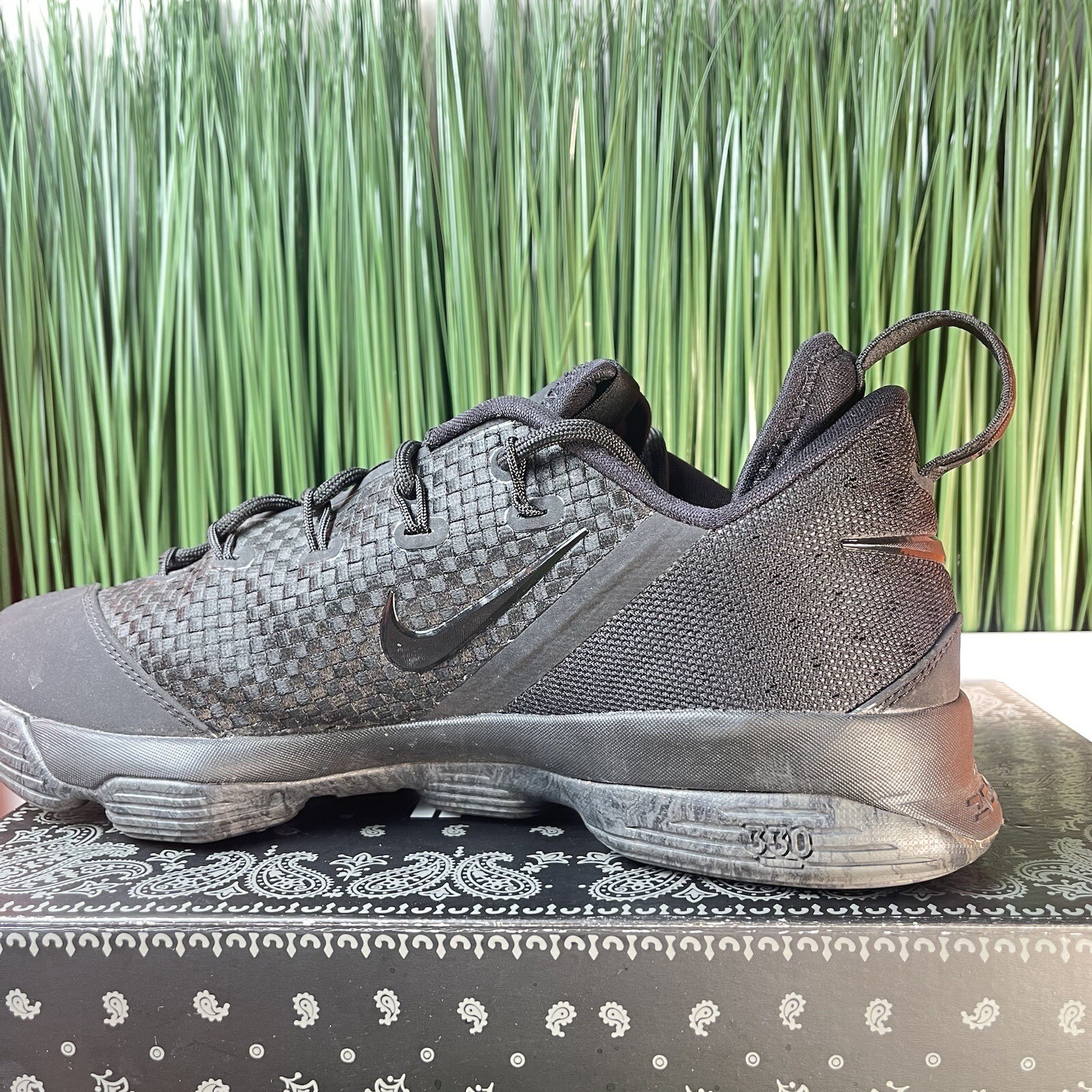 Nike Lebron 14 NBY Triple Black Mens Basketball Shoes 878636-002 Size 10