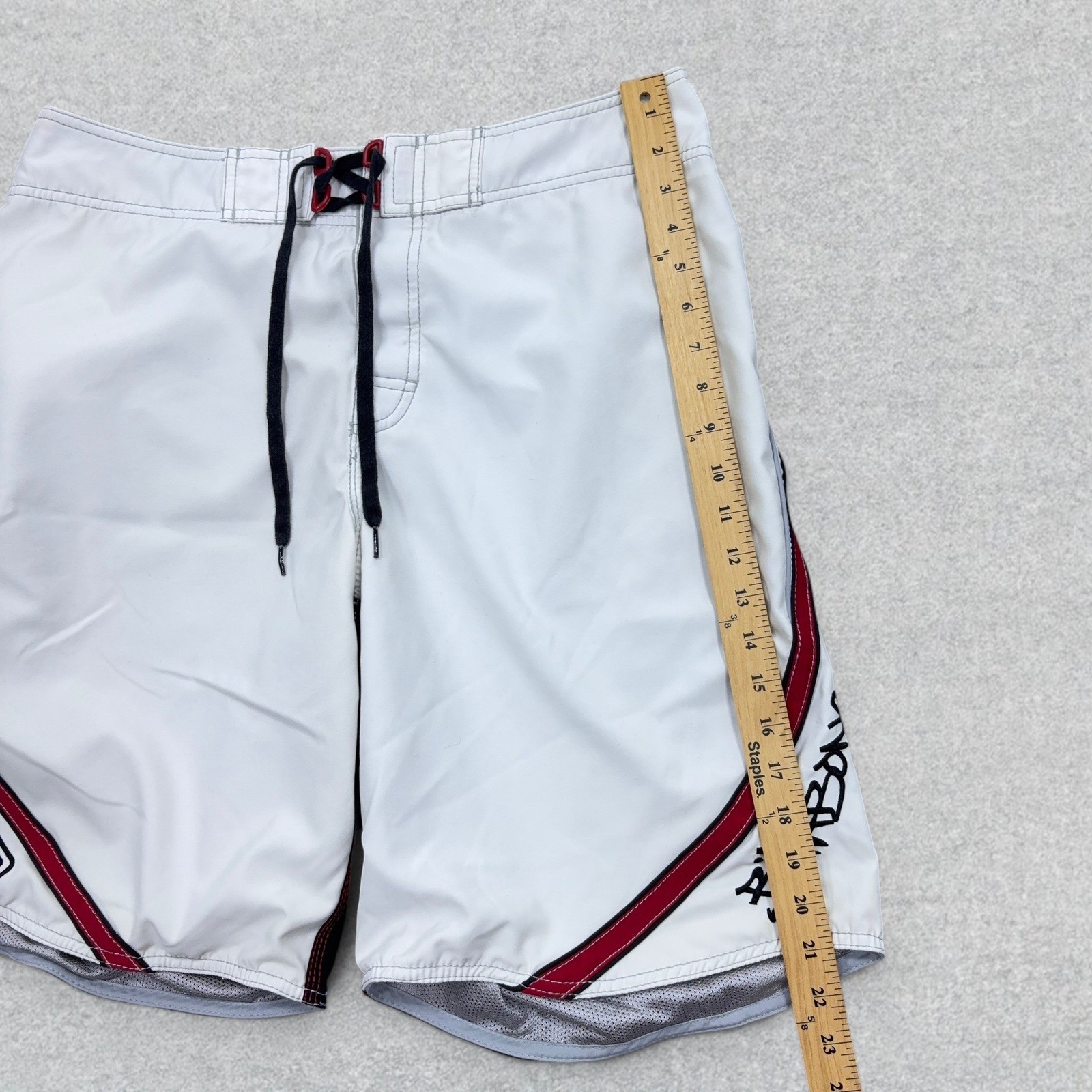Vintage Billabong Andy Irons Boardshorts Mens 36 White Red Rising Sun Lined Y2K
