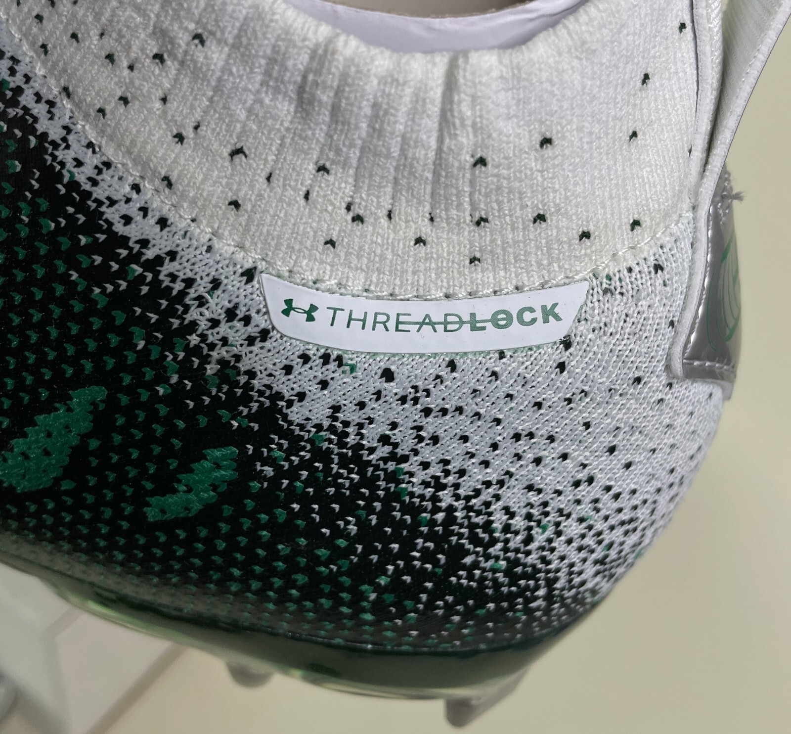 Under Armour Spotlight Lux MC Green Football Cleats Size 11.5-12.5 (3022654-300)