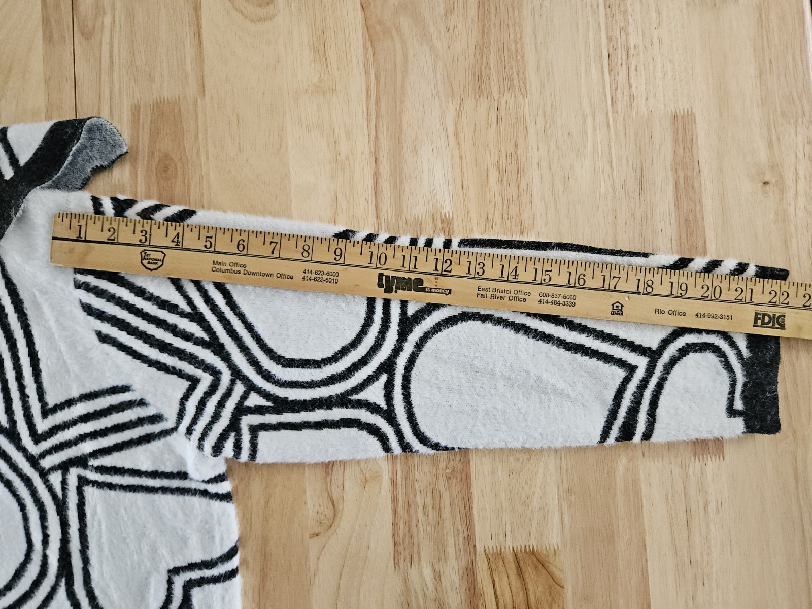 LOVE + LUXE Long Cardigan Black + White Fuzzy Eyelash Knit Women’s XL NWOT