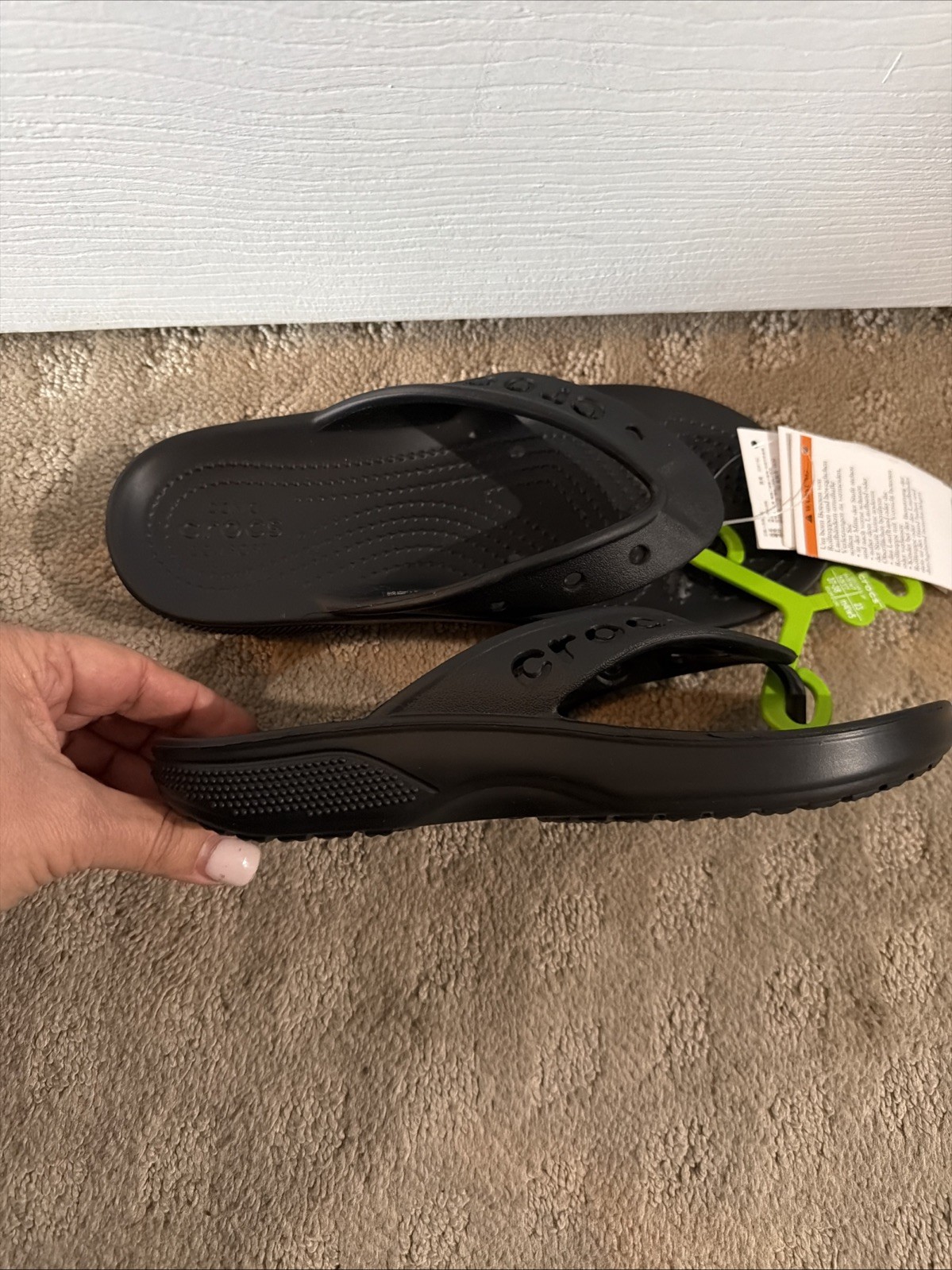 Crocs Baya II Flip Black Flip Flop Slippers. Unisex. Size 8WMN/6MEN. NWT!