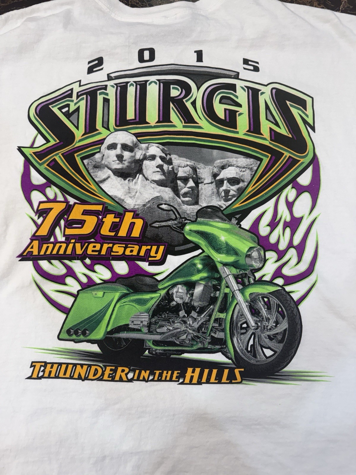 2015 Gildan Sturgis 75th Anniversary Thunder In The Hills White T-Shirt Mens XL
