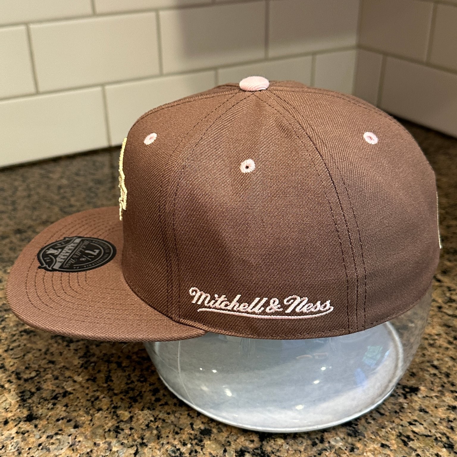 San Antonio Spurs Mitchell & Ness Fitted Hat 7 1/8 Brown Sugar Bacon NBA New