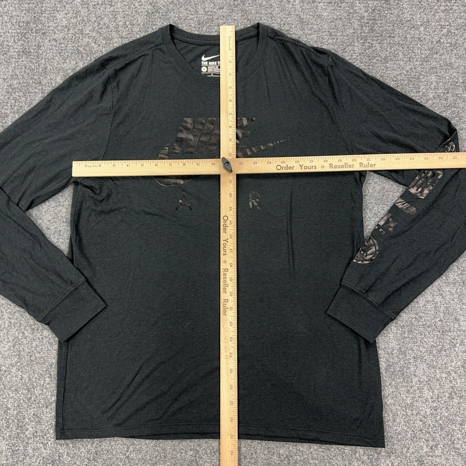 Nike Shirt Mens Large Black Air Logo Graphic Long Sleeve The Nike Tee Tagless