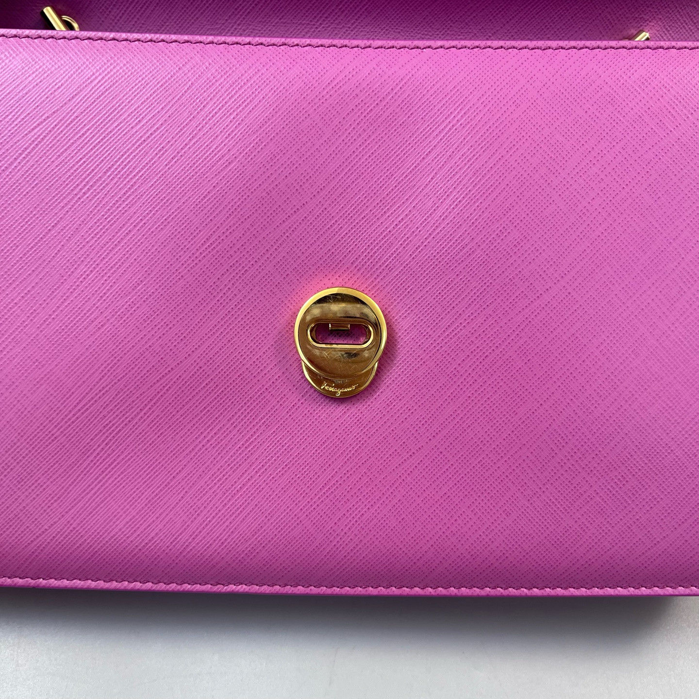Authentic Salvatore Ferragamo Viva Bow Bag Calfskin Leather Shoulder Bag Rose