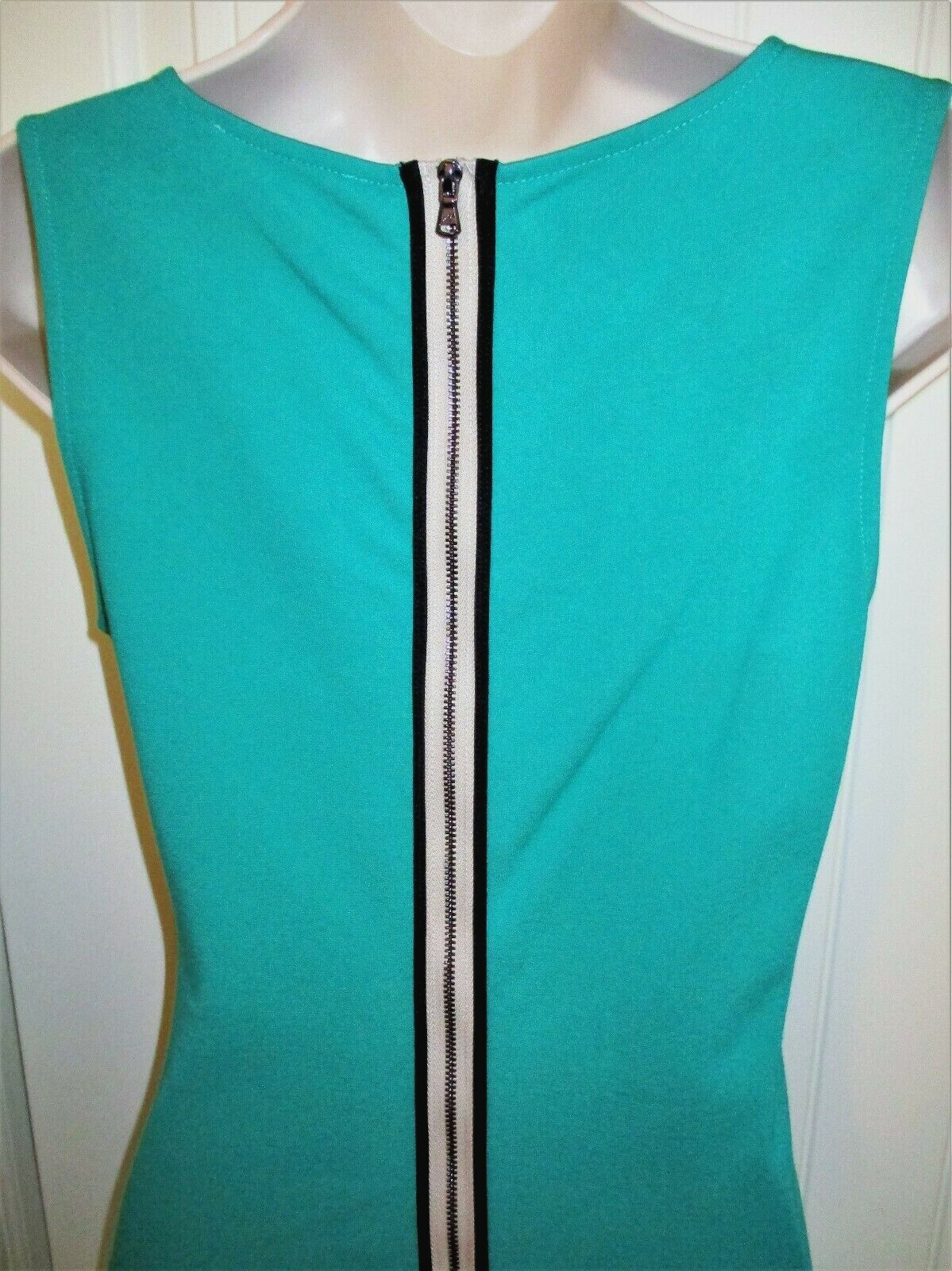 Kenneth Cole, Green, Ruched Bodycon Dress, Jewel Neck, Rayon/Nylon/Span, 4