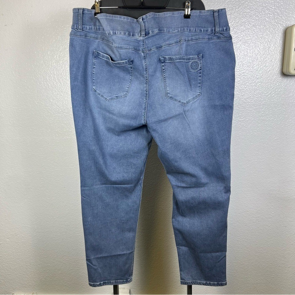 Laurie Felt | Light Blue Ankle Jeans