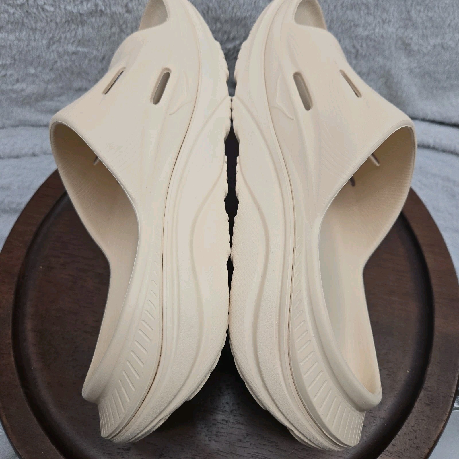 HOKA Ora Recovery Slide 3 Men’s 9 Women’s 11 New No Tags Cream Sand Sandal Water
