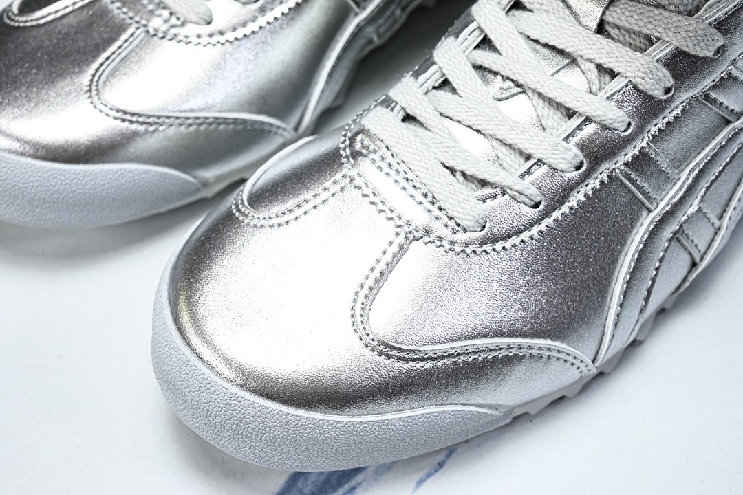 Onits*ka Tiger Mexico 66 Golf Pure Silver 1183C557-020 Unisex Size 4-11