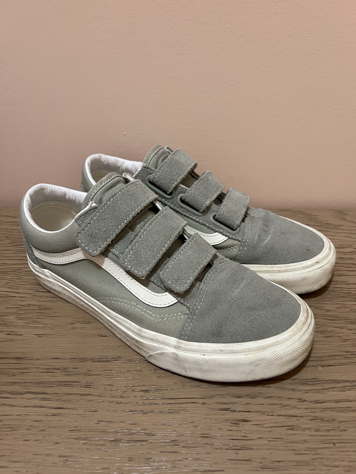 VANS Old Skool V Kids Green Suede Low Top Hook & Loop Strap Sneakers 8.5