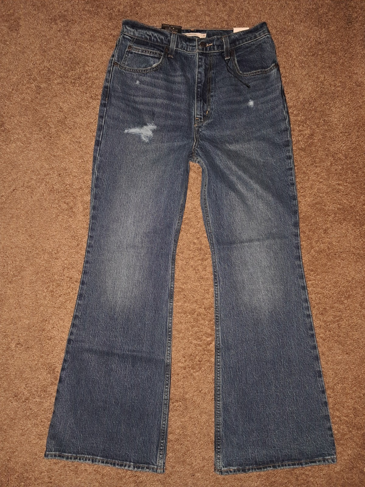 NWT Women’s 28 X 30 Levi’s 70’s High Rise Flare Jeans Med. Wash Denim Big E Tag