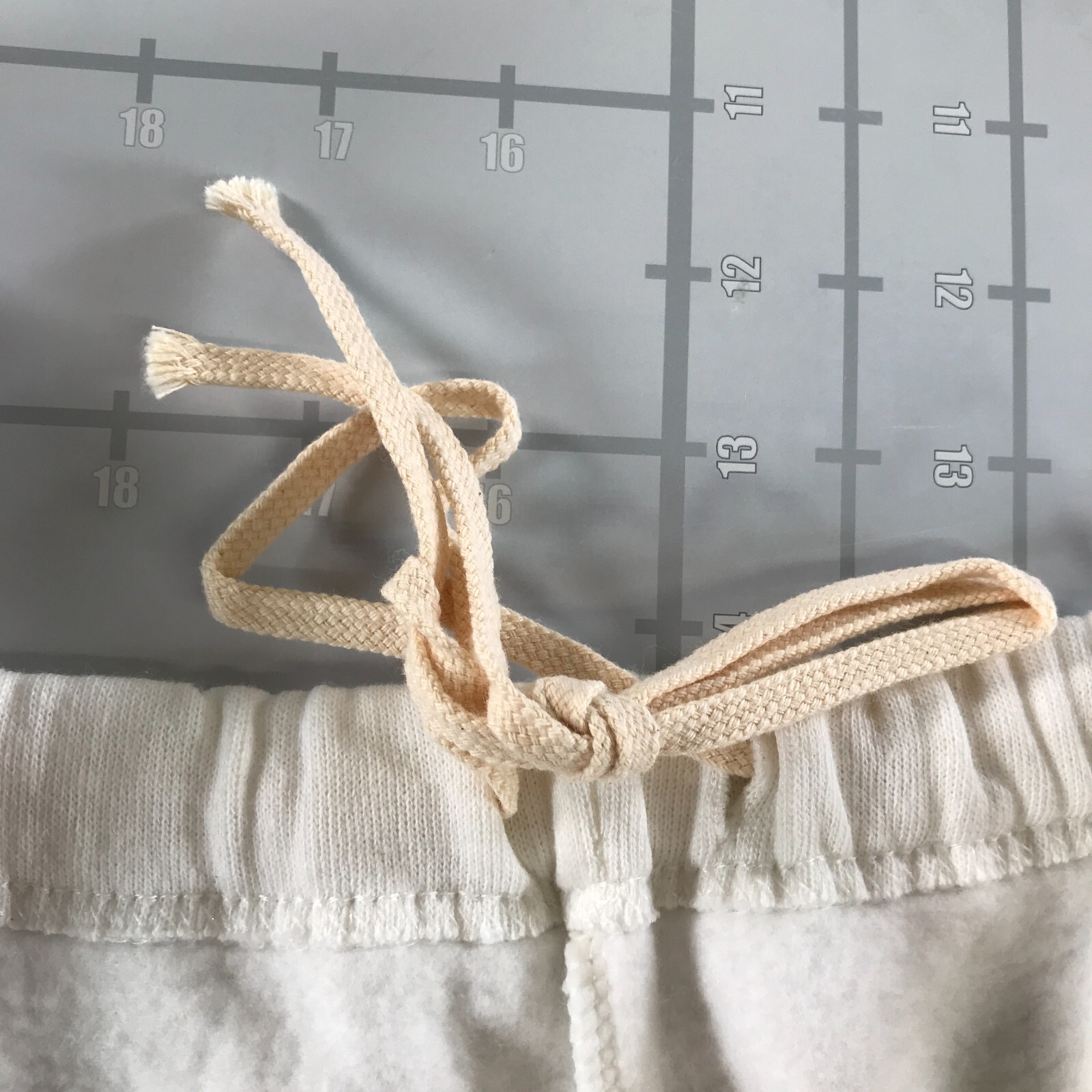 Vintage Russell Athletic Sweatpants Mens Medium Thick White Blank 50/50 USA Made