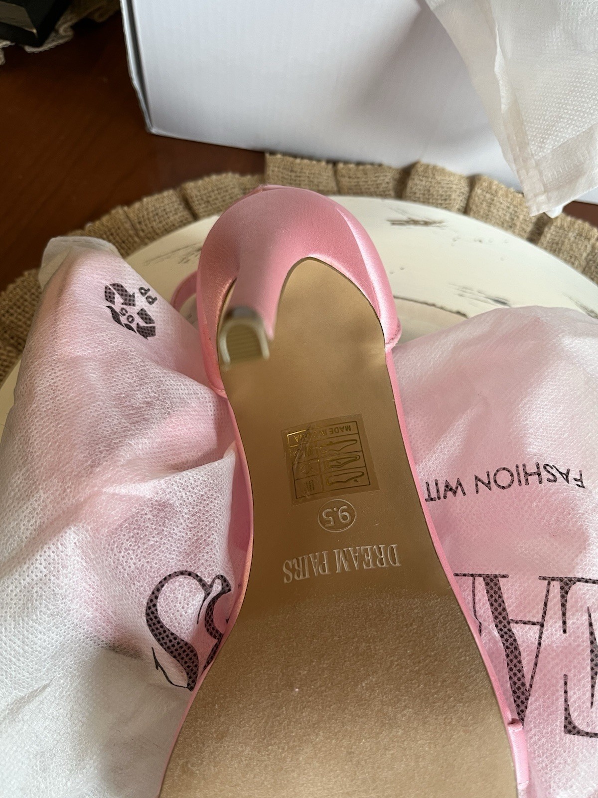 Dream Pairs Women’s Pink Ankle Strap High Heels Size 9.5