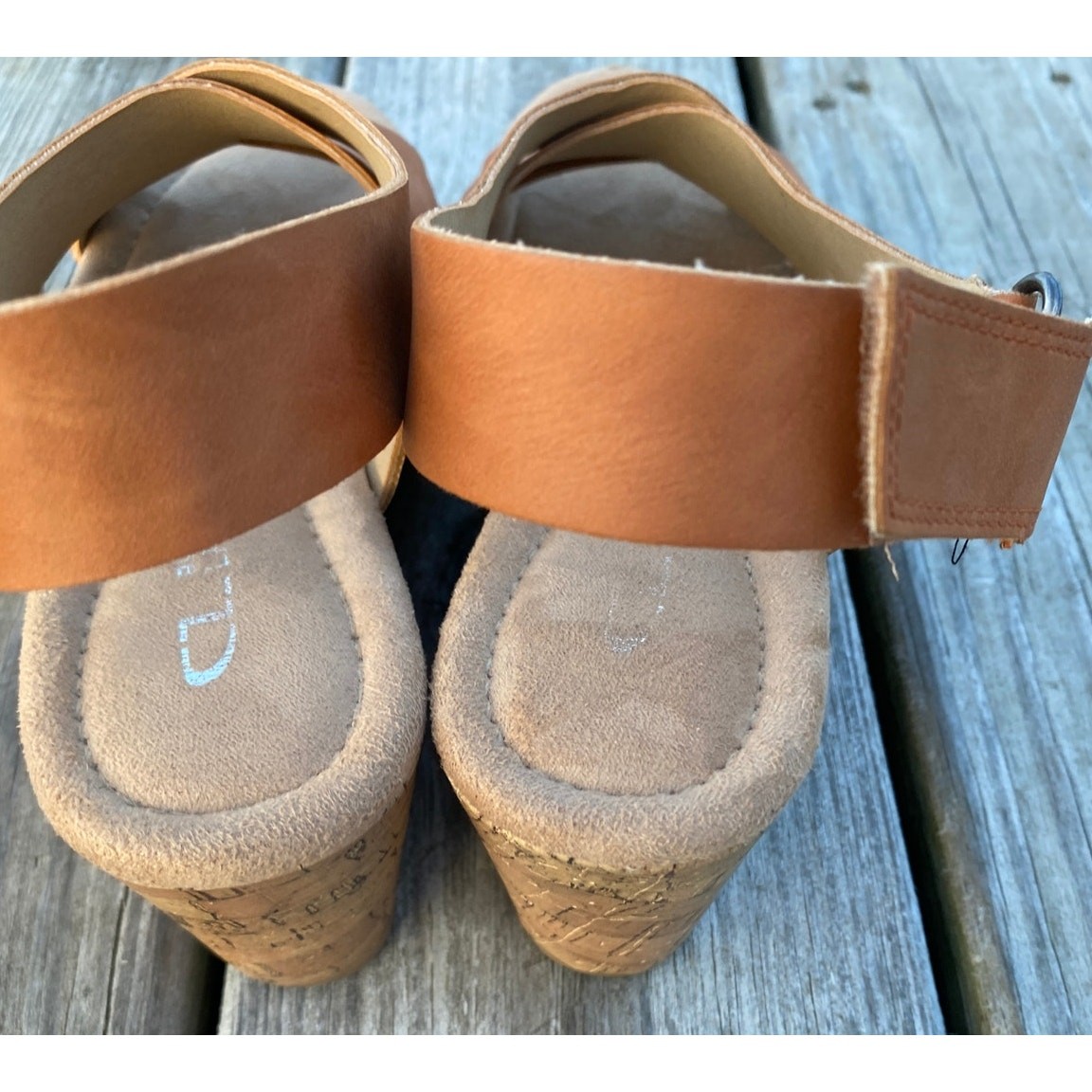 CL by Laundry Cork Wedge Sandals – Tan – Size 7.5