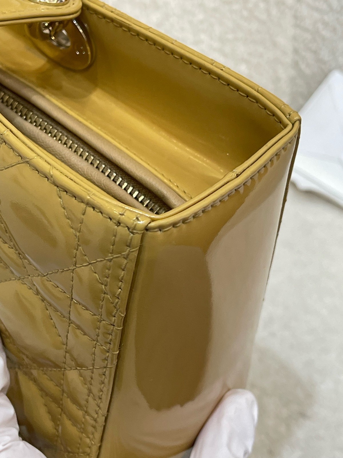 Dior Pre-Owned Authentic Luxury Handbag Yellow 32*25*11 Free Tracked Shipping