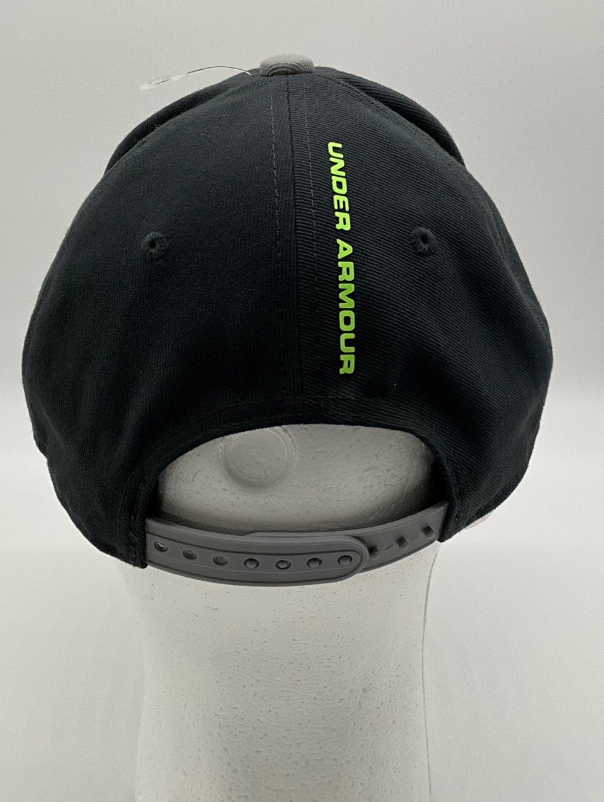 Under Armour HeatGear Stretch Fit Black Hyper Green Cap Hat