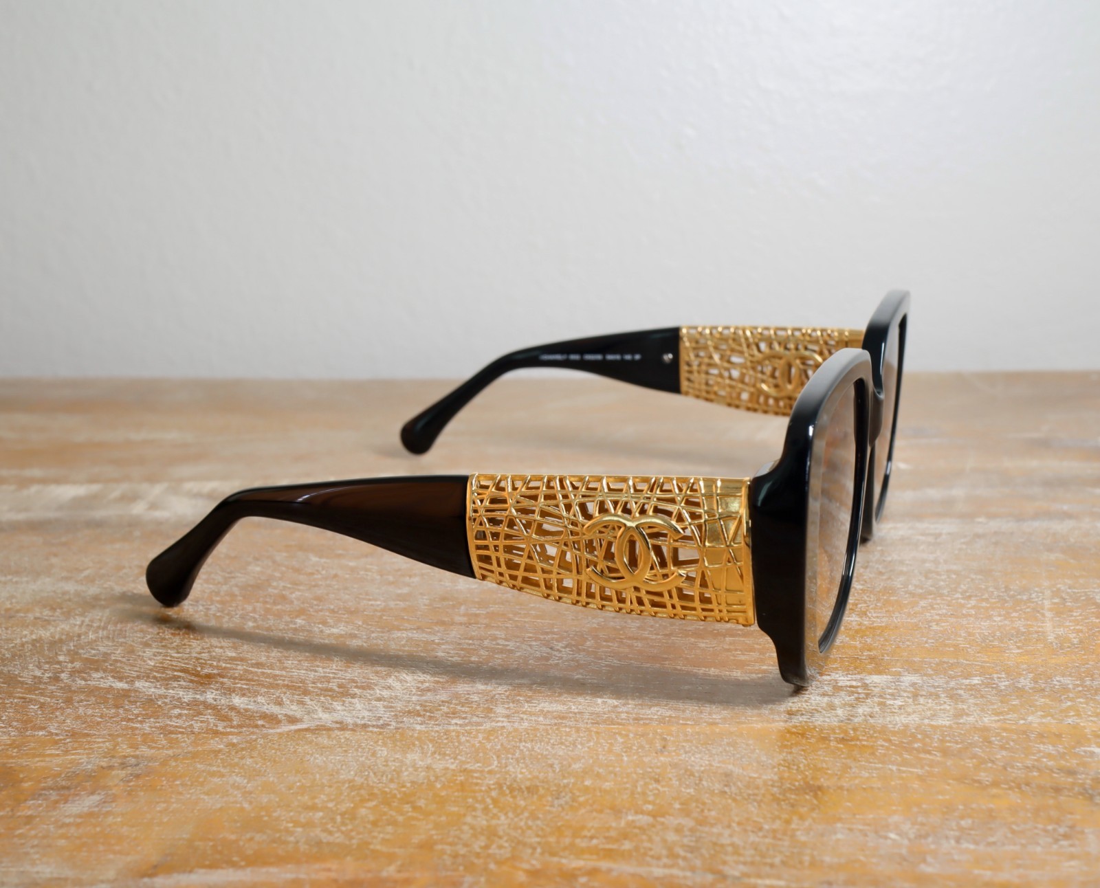CHANEL CH5532 Urban Vintage Square Sunglasses 54mm Black/Brown Polarized Lens