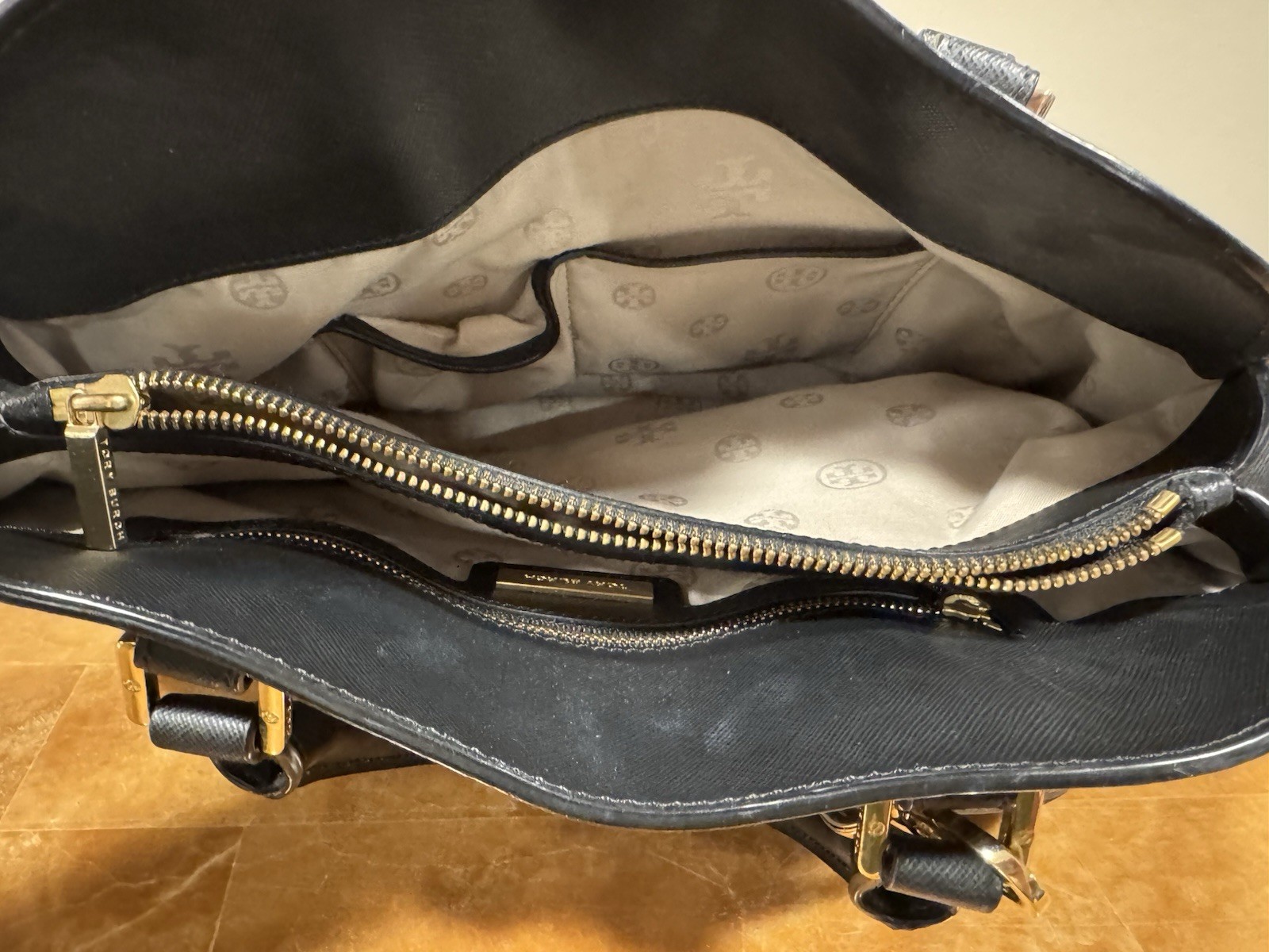 Tory Burch Small Black Saffiano Leather Top Handle Bag Dome Satchel Purse Gold
