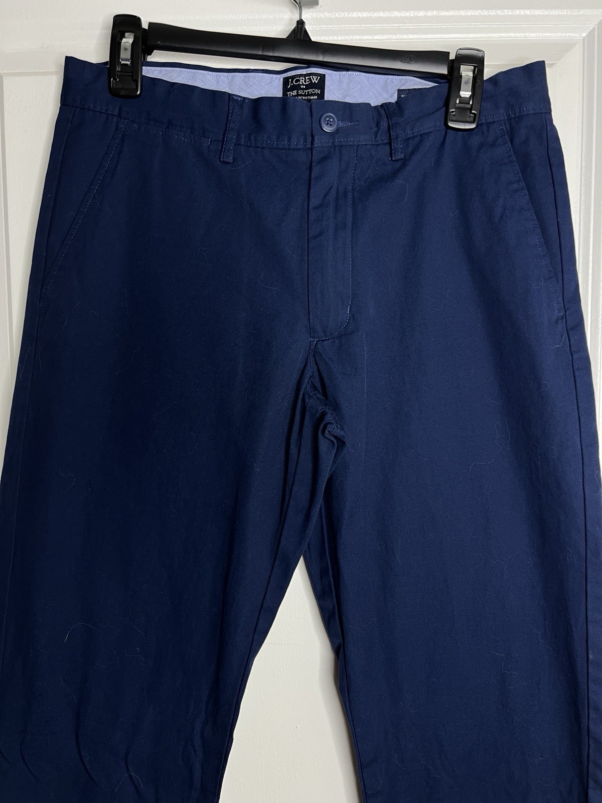 J.Crew The Sutton Mens 30×32 Navy Summerweight Chino Pants 100% Cotton Slim