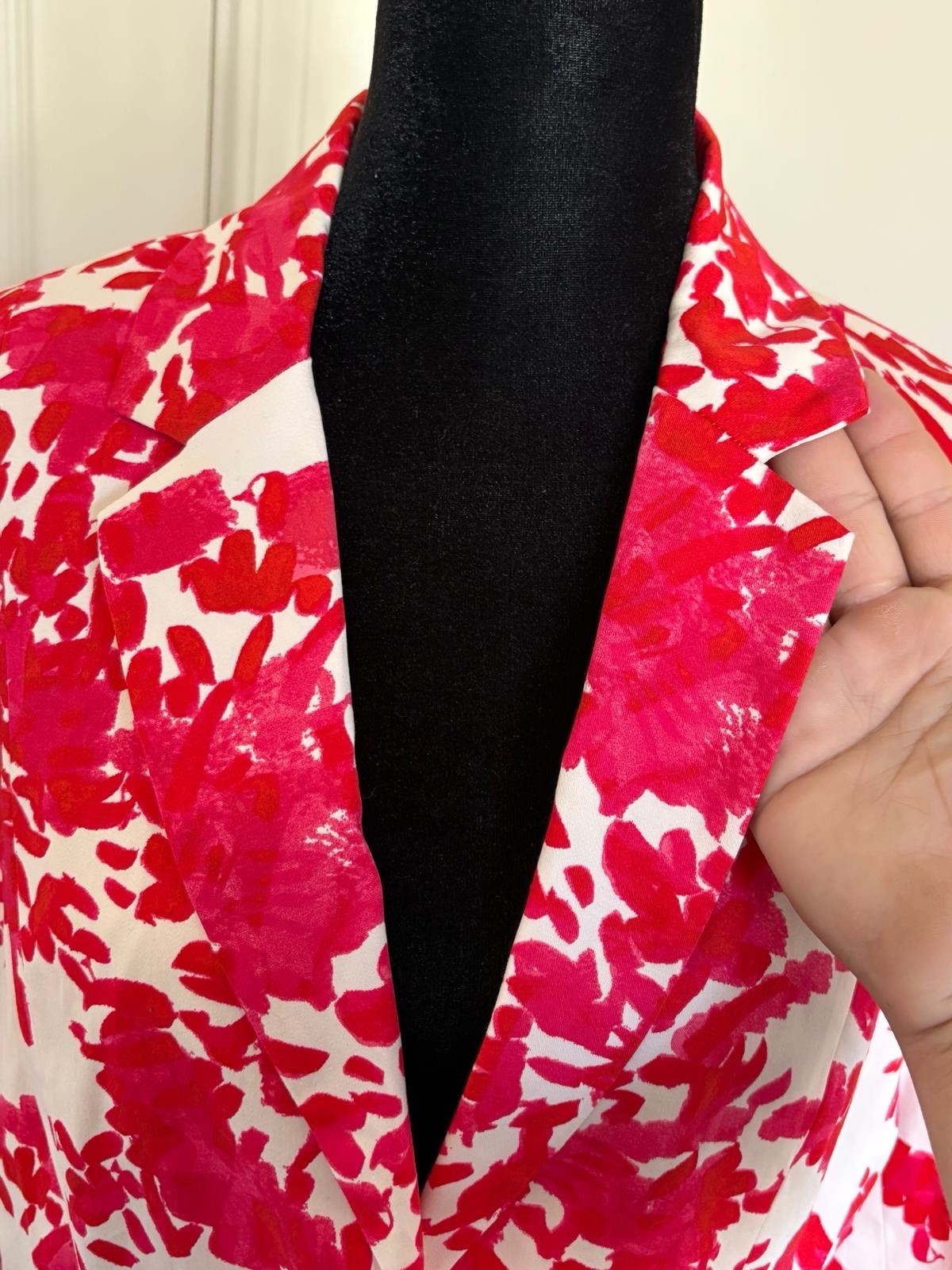 New York & Company 7th Avenue Suiting Red/White Floral Lined Button Blazer 12