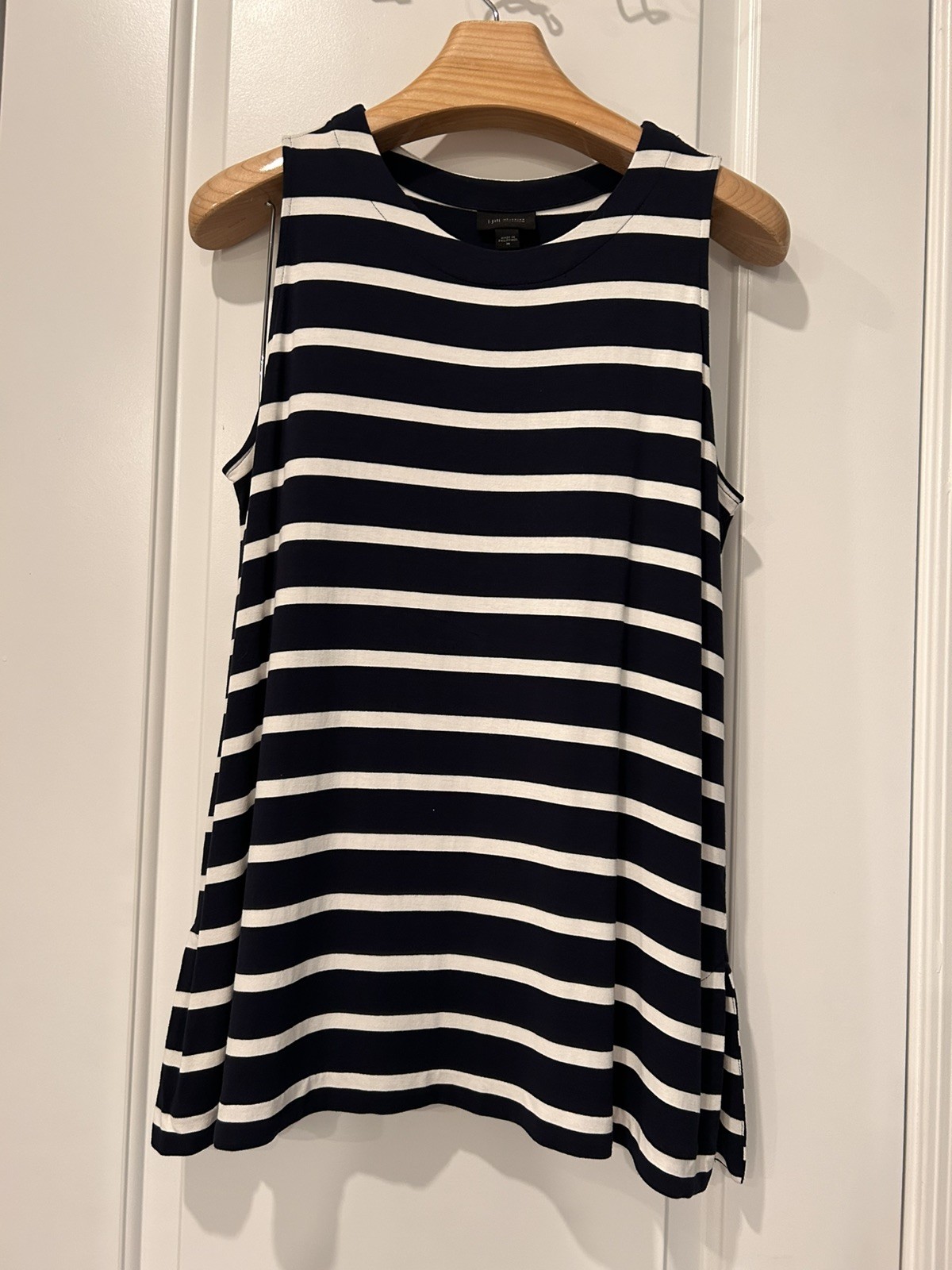 J. Jill Wearever Medium Women’s Navy/ White Striped Sleeveless Tunic Top