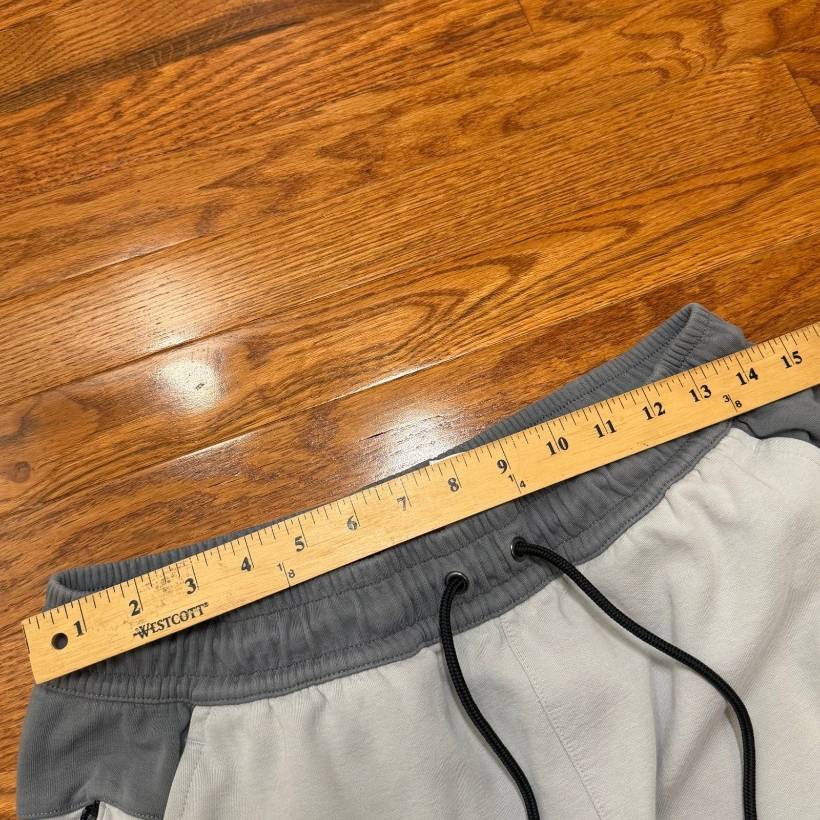 Nike Tech Fleece Joggers Sweatpants Mens Large 26″ Light Gray DD5293-077 Gym