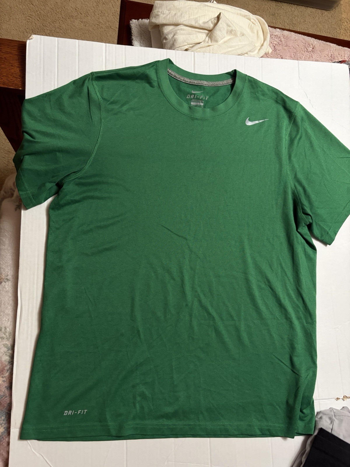 Nike Men’s Legend Dri-FIT Short Sleeve Training Shirt – Green – [Size] – EUC